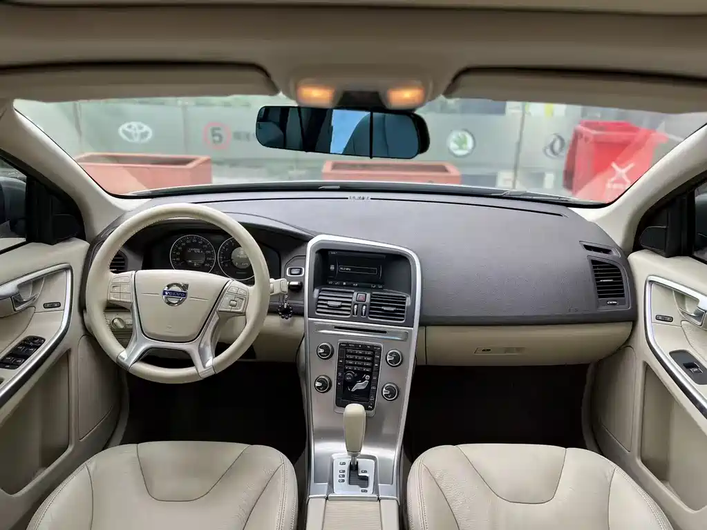 Volvo XC60 (Import) — миниатюра 6