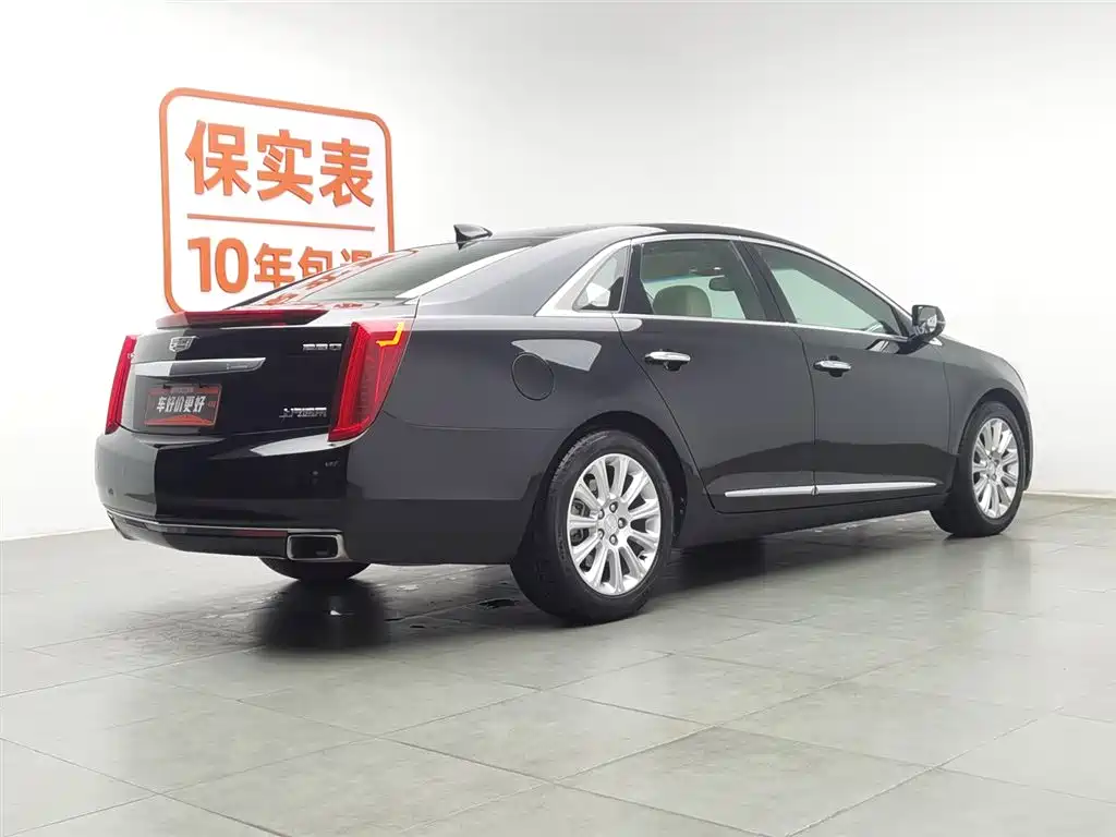 CADILLAC XTS
