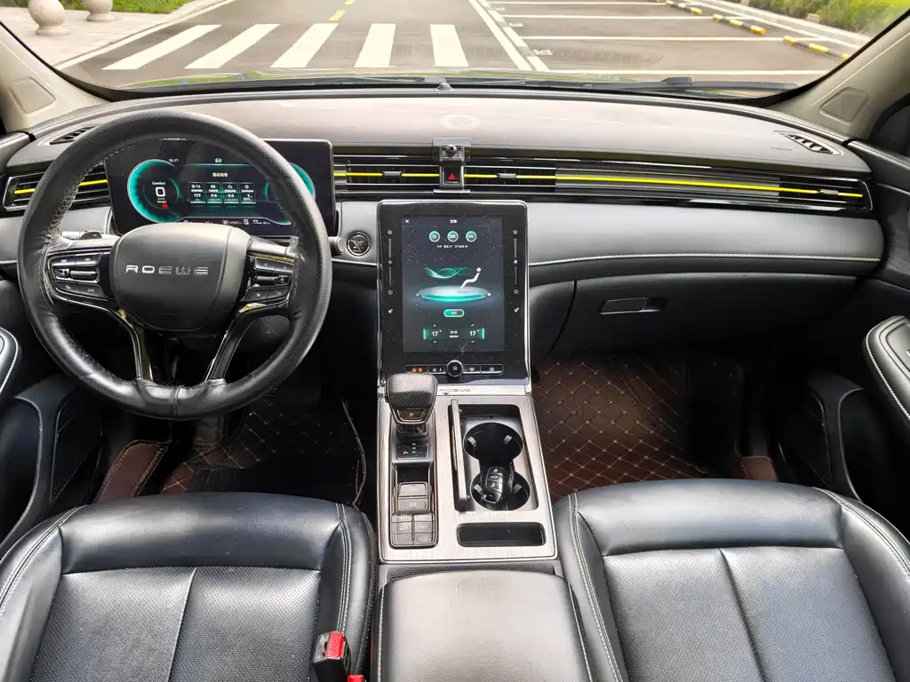Roewe RX5 New Energy — миниатюра 7