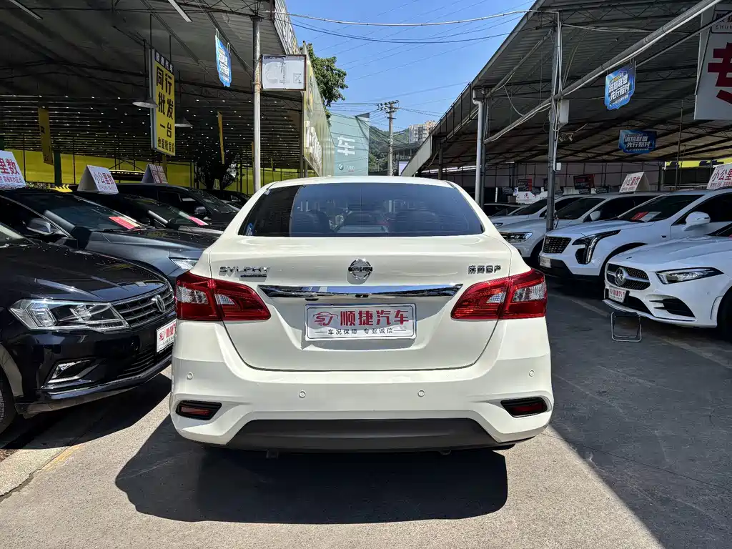 Nissan Sylphy — миниатюра 11