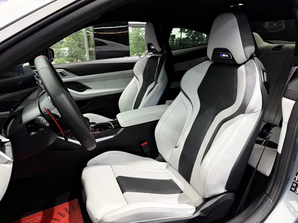 BMW M4 2024 M4 M xDrive