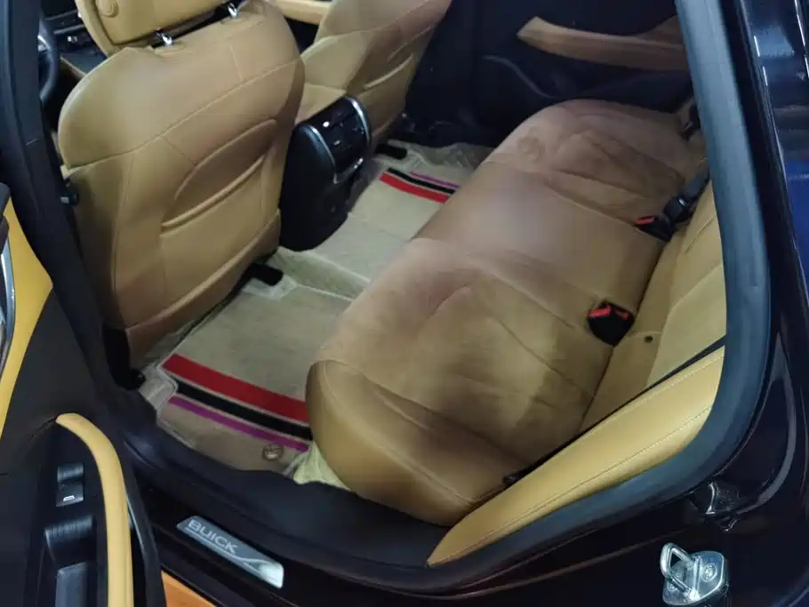 Buick LaCrosse — миниатюра 11