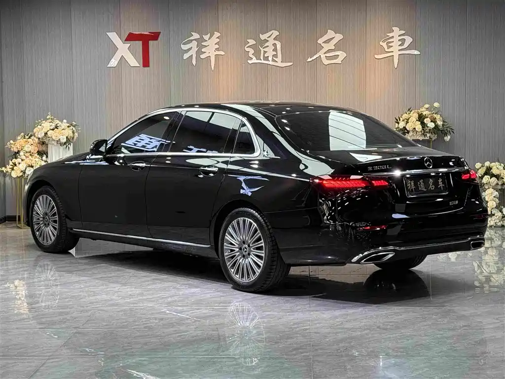Mercedes-Benz E-Class — миниатюра 22