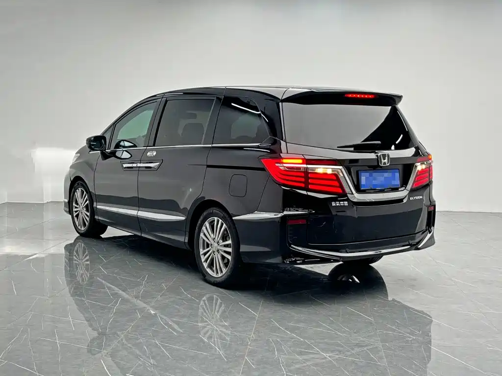 Honda Elysion — миниатюра 4