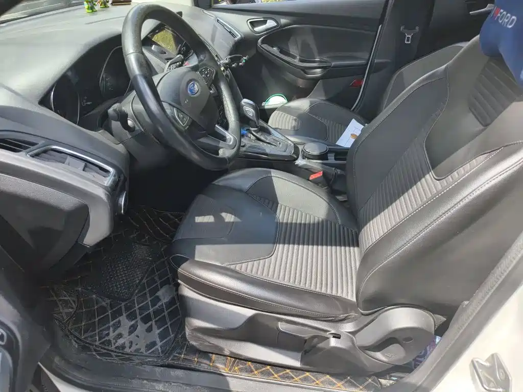 Ford Focus — миниатюра 14