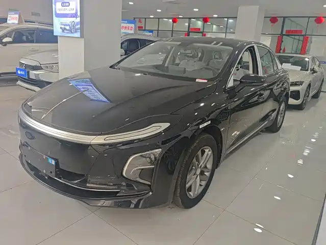 2026 Hongqi E-QM5