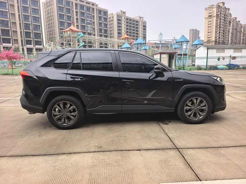 TOYOTA RAV4 RONGFANG