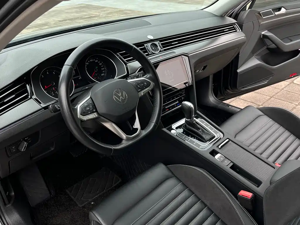 Volkswagen Magotan 2020 330TSI DSG Lead
