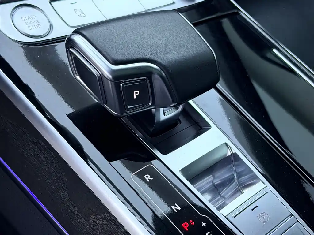 Audi A8 — миниатюра 15