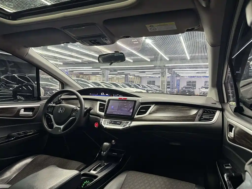 Honda Jade — миниатюра 10