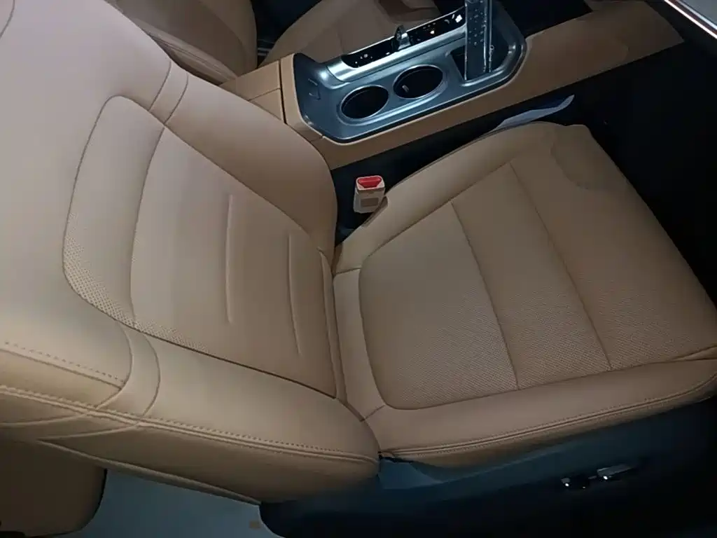 GAC Motor Trumpchi E8 PHEV — миниатюра 25