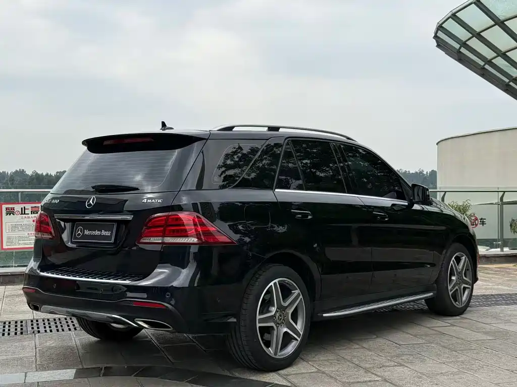 Mercedes-Benz GLE (Import) — миниатюра 19