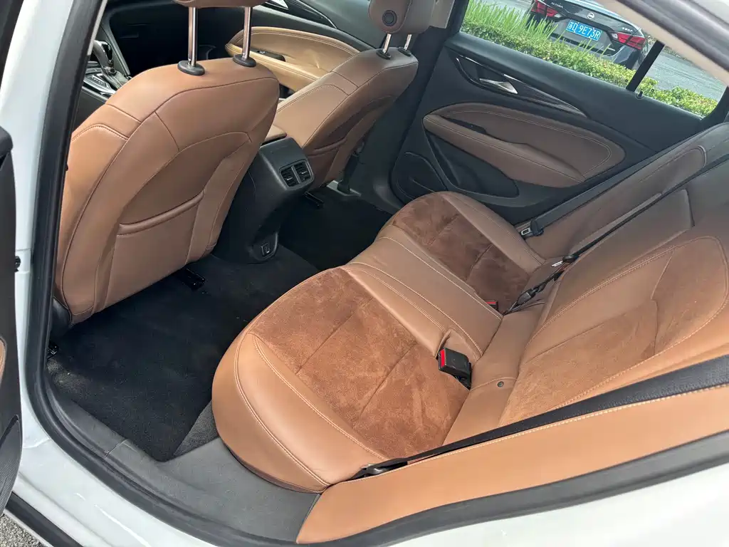 Buick Regal — миниатюра 7