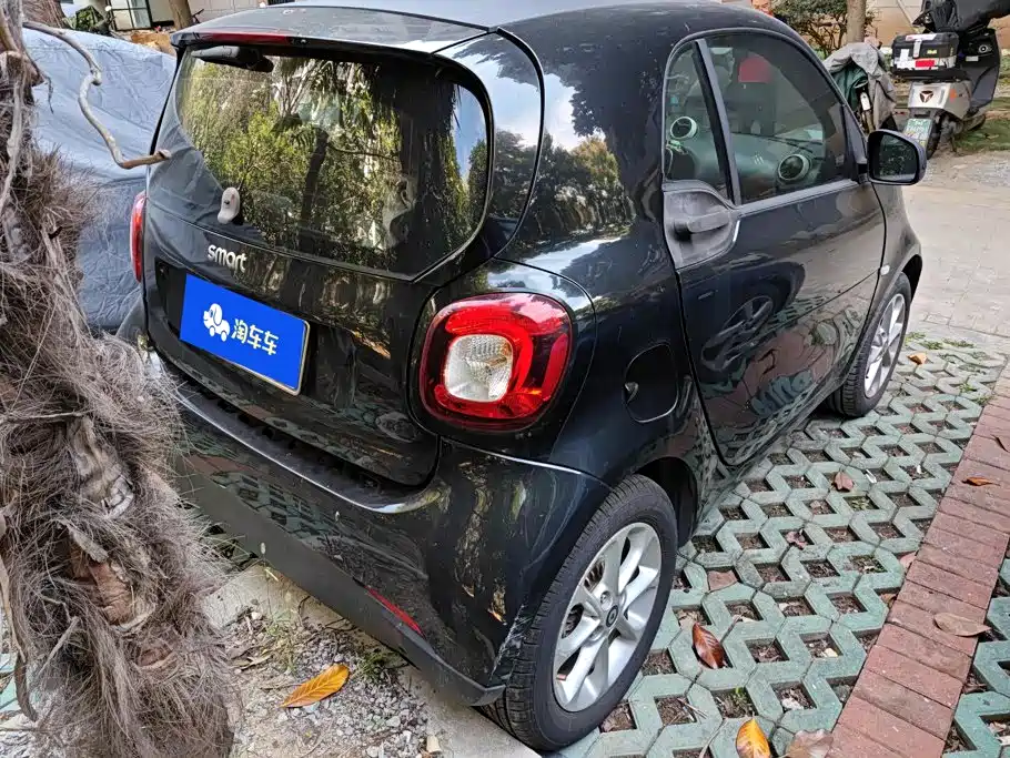 smart Smart Fortwo — миниатюра 3