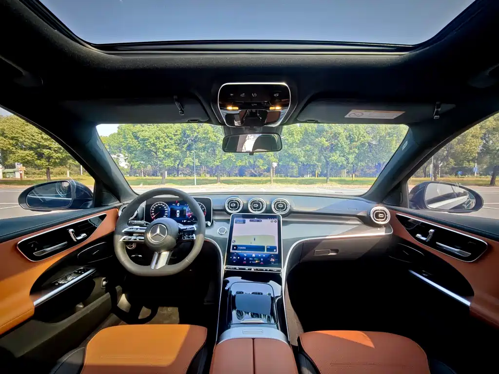 Mercedes-Benz C-Class — миниатюра 10