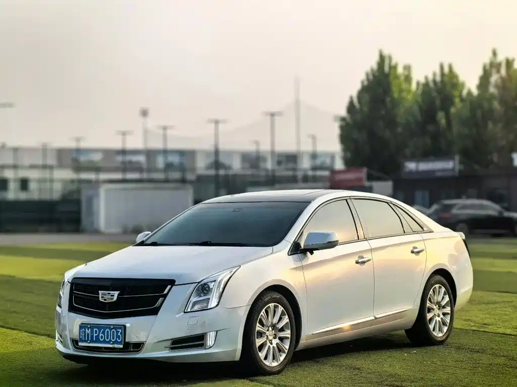 Cadillac XTS
