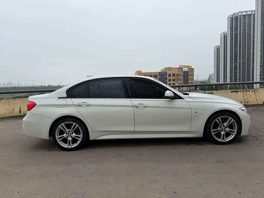 BMW 3 Series — миниатюра 9