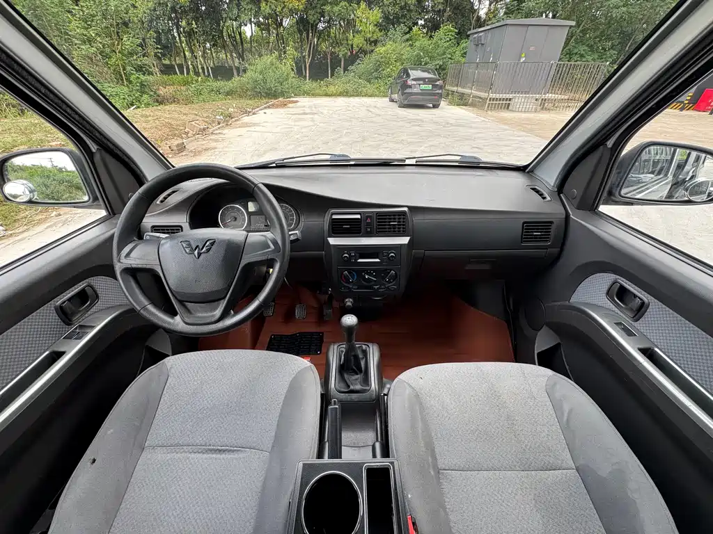 Wuling Rongguang — миниатюра 6