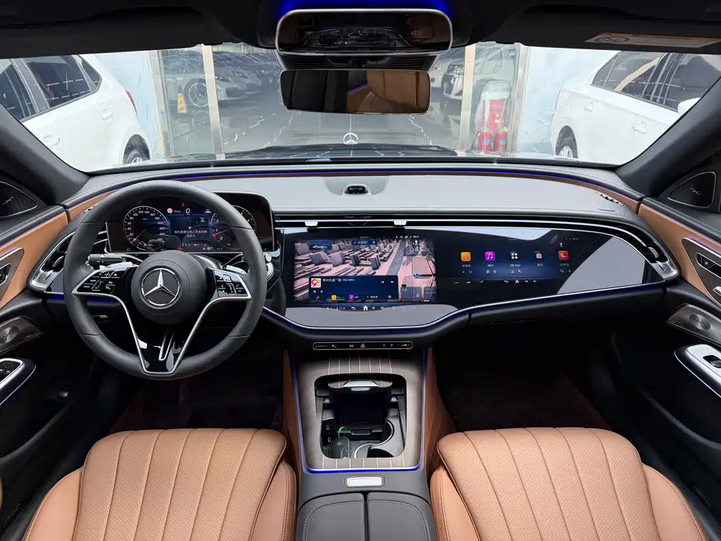 Mercedes-Benz E-Class — миниатюра 4