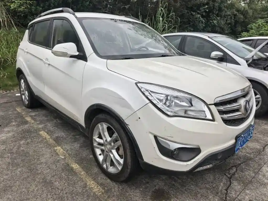 Changan CS35 — миниатюра 2