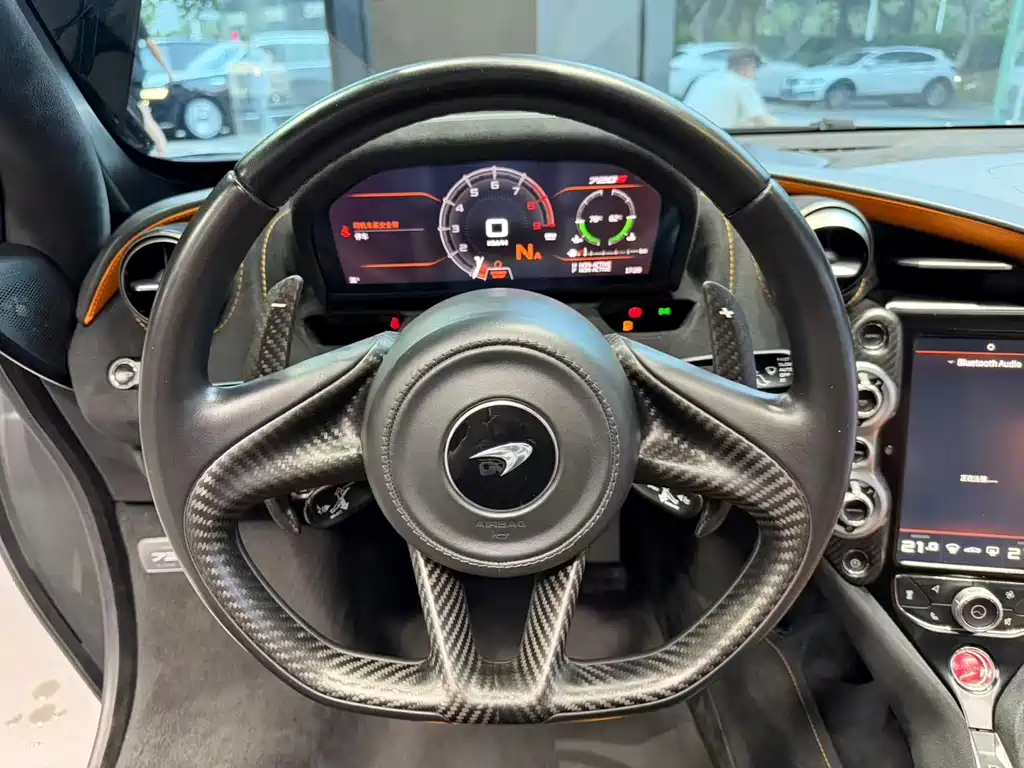 McLaren 720S — миниатюра 9