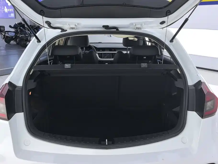 Geely Vision X3 — миниатюра 4