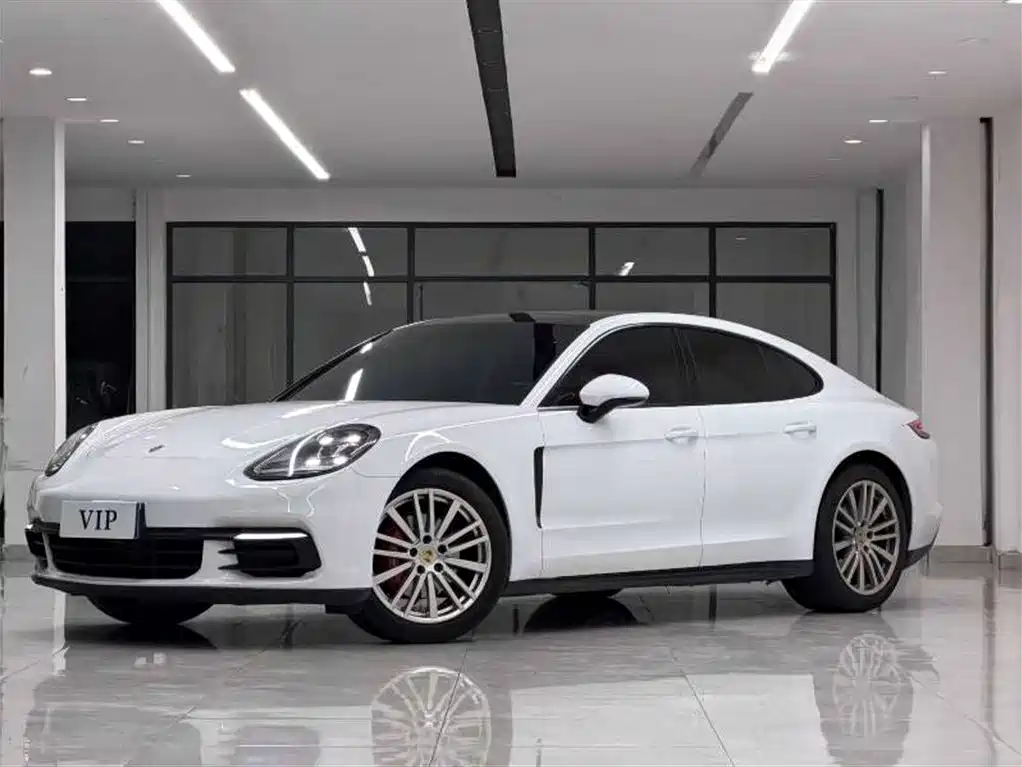 Купить Porsche Panamera