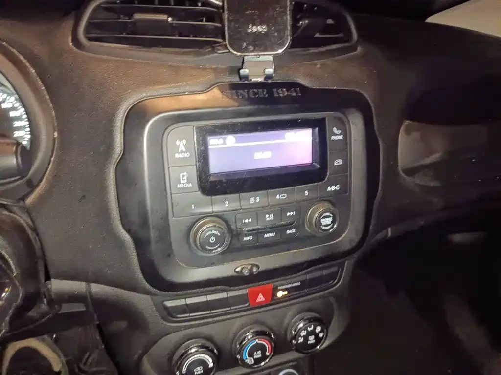 Jeep Renegade — миниатюра 6
