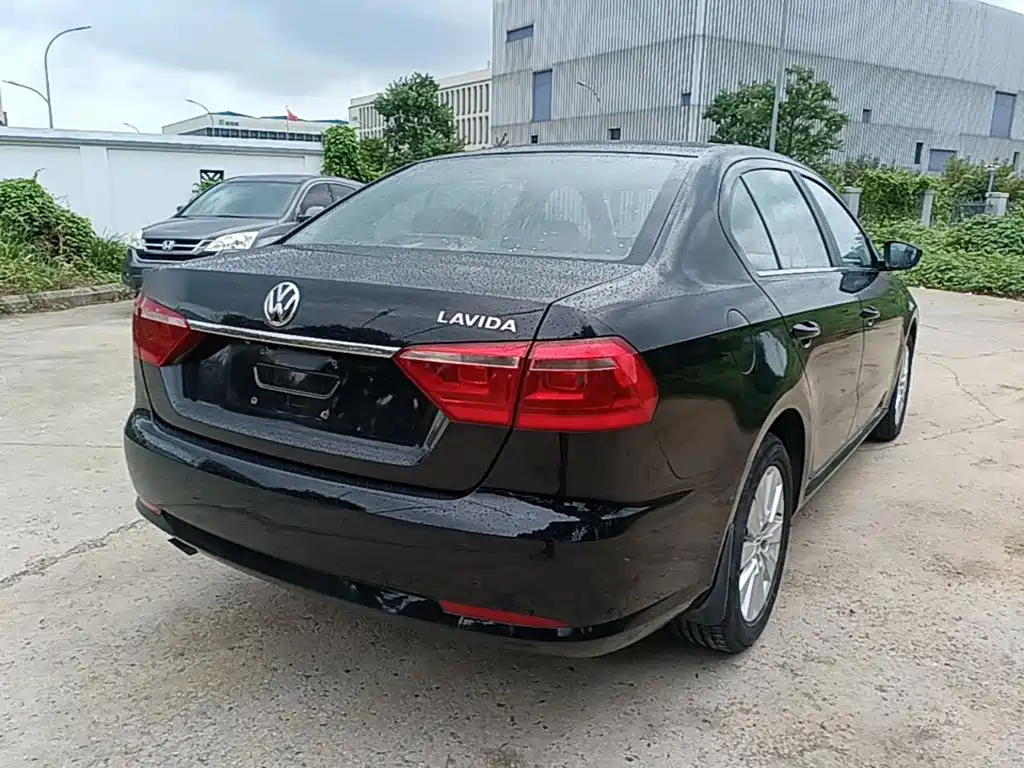 Volkswagen Lavida — миниатюра 7