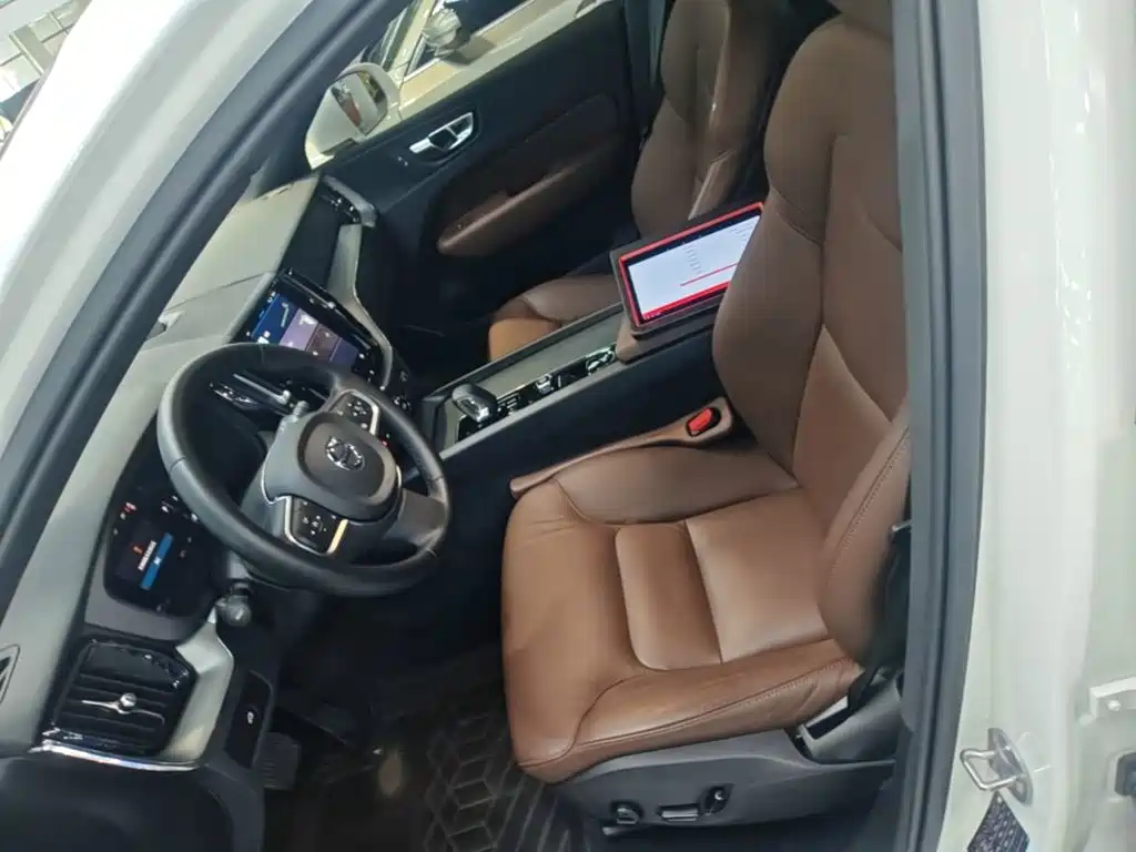 Volvo XC60 — миниатюра 15