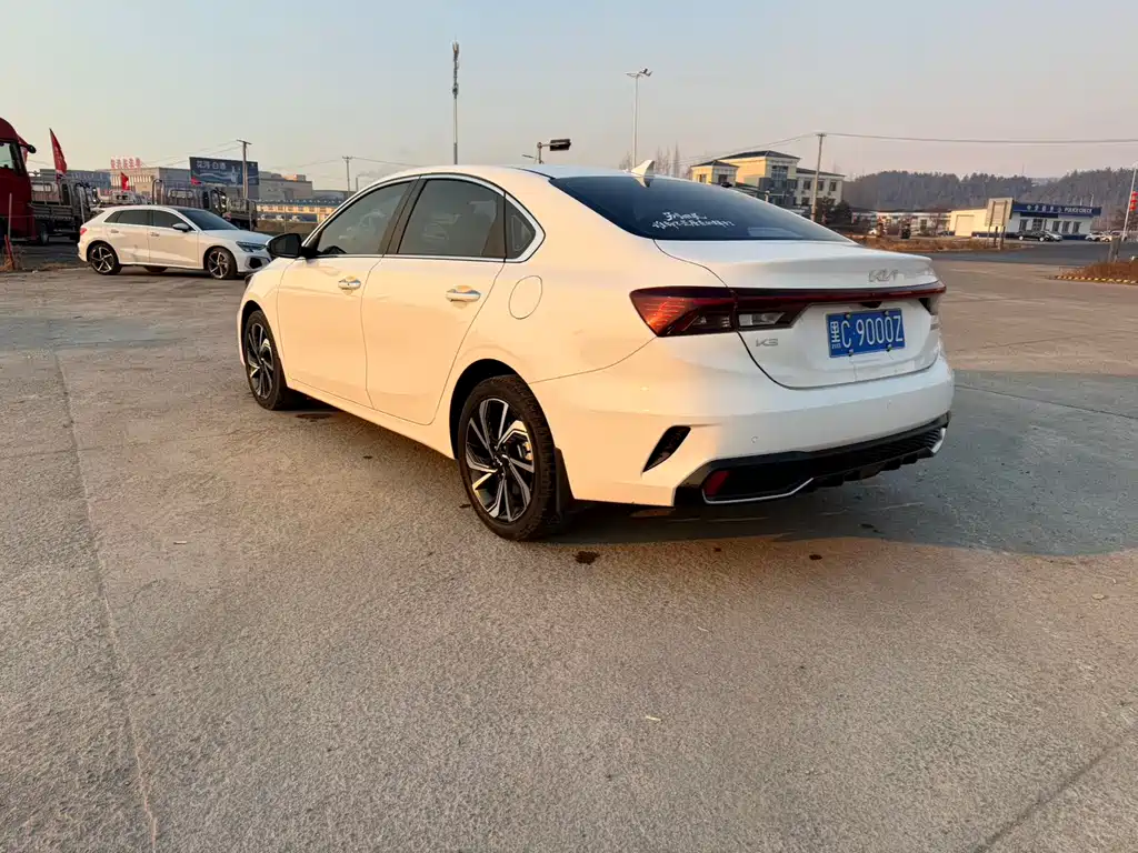 Kia K3 2023 1.5L CVT Luxury