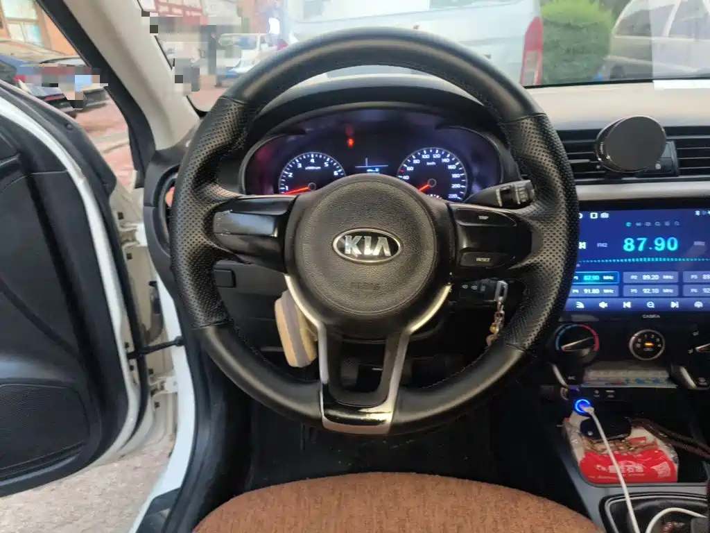 Kia K2 — миниатюра 3