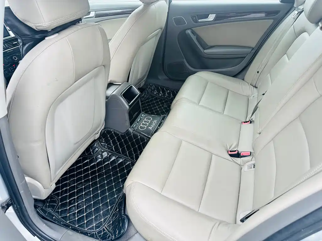 Audi A4L — миниатюра 11