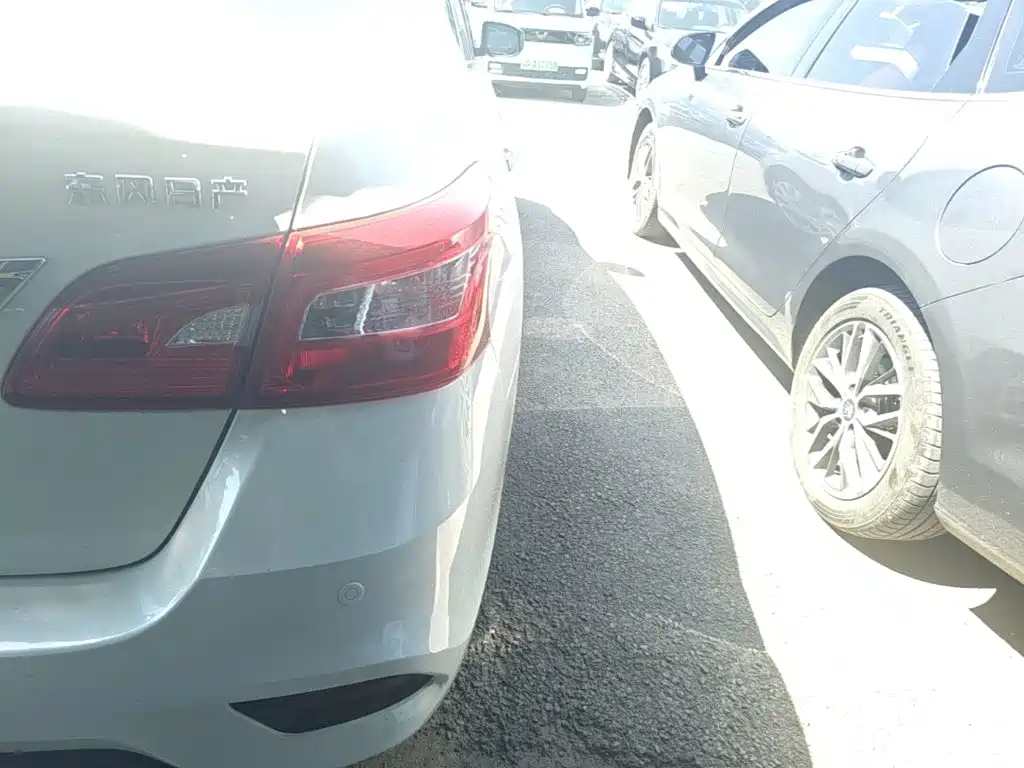 Nissan Sylphy — миниатюра 8