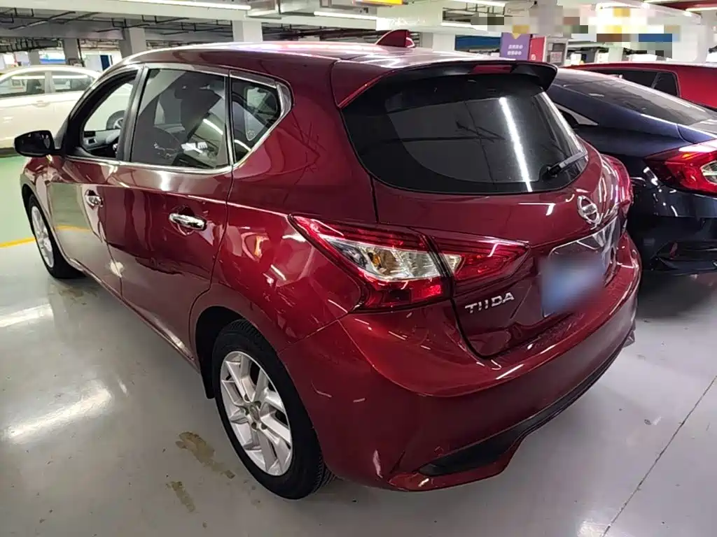 Nissan Tiida — миниатюра 5