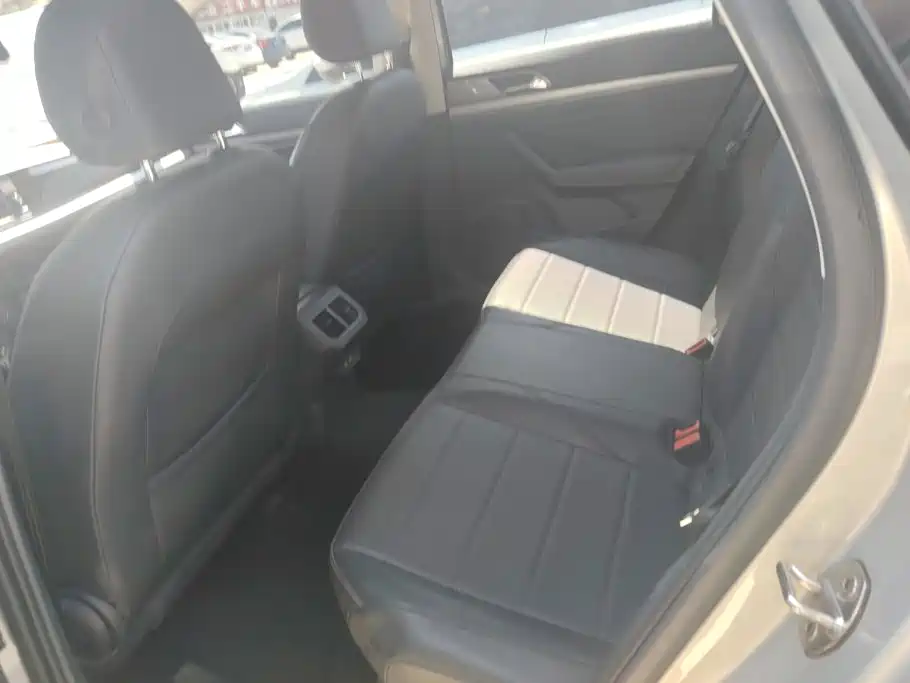 Volkswagen Lavida — миниатюра 11
