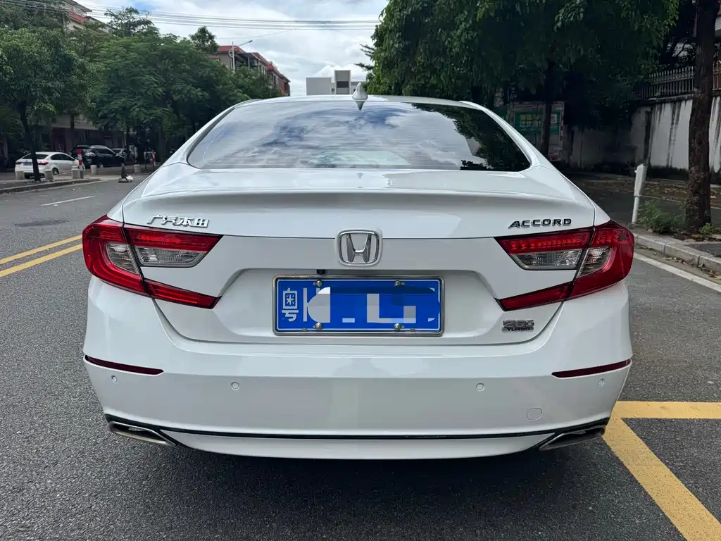 Honda Accord — миниатюра 4