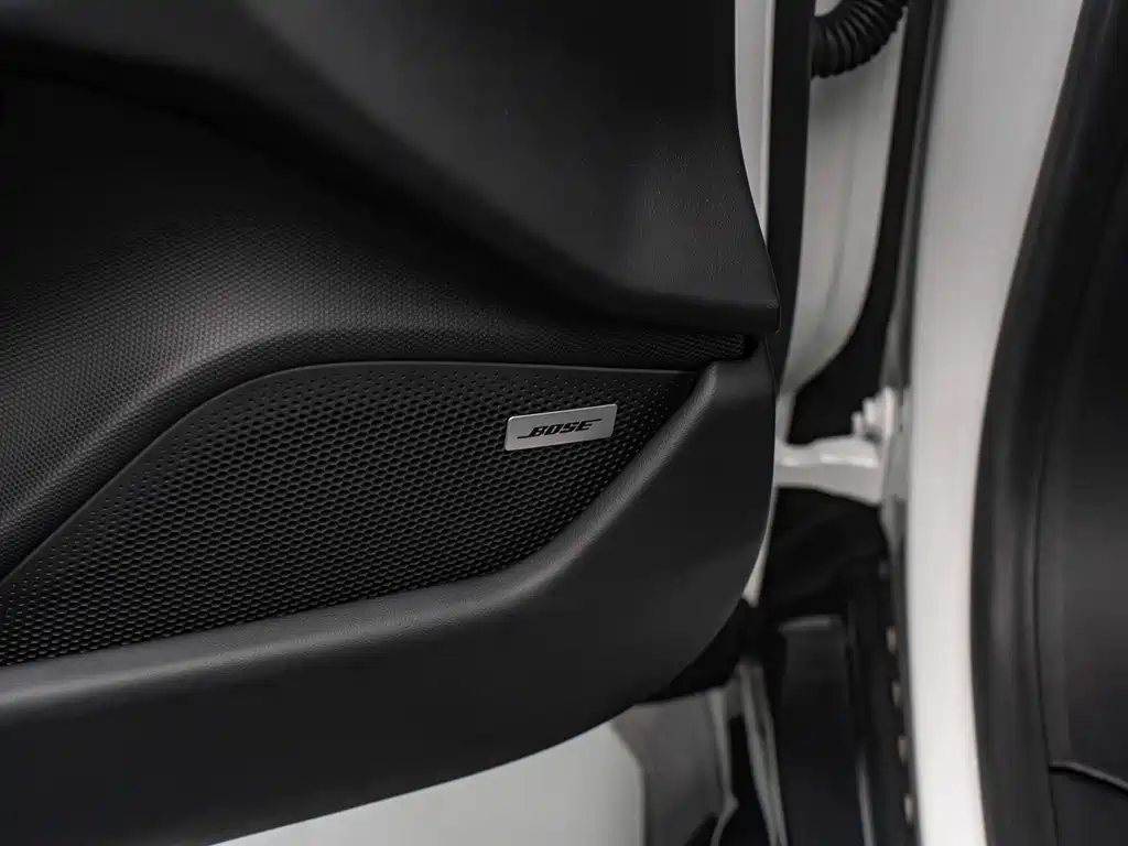 Porsche Taycan — миниатюра 15