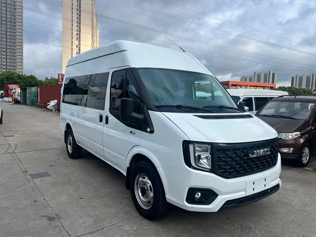 JMC JMC Fushun — миниатюра 3