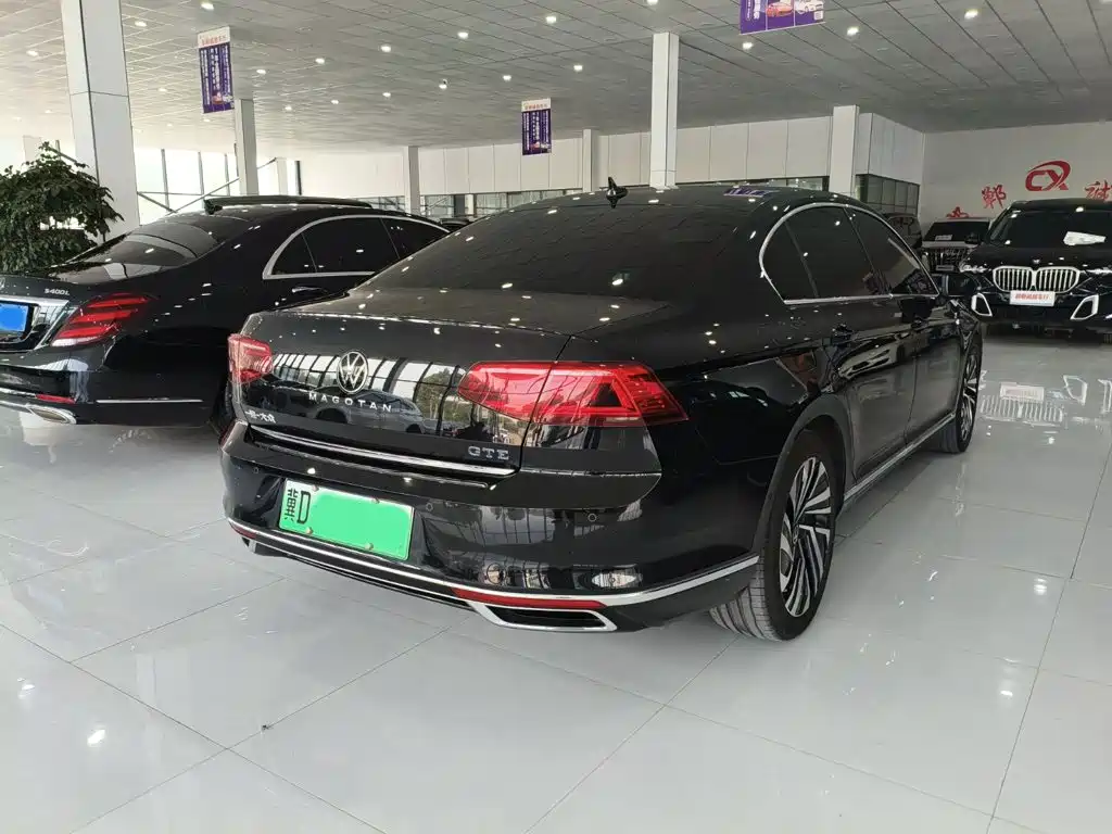 Volkswagen Magotan PHEV — миниатюра 4