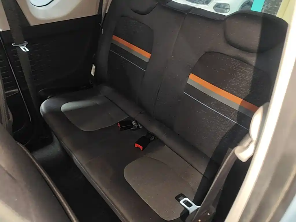 Wuling MINIEV — миниатюра 17