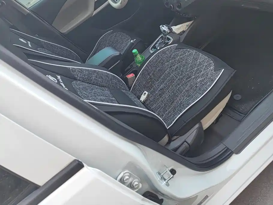 Chevrolet Sail — миниатюра 8