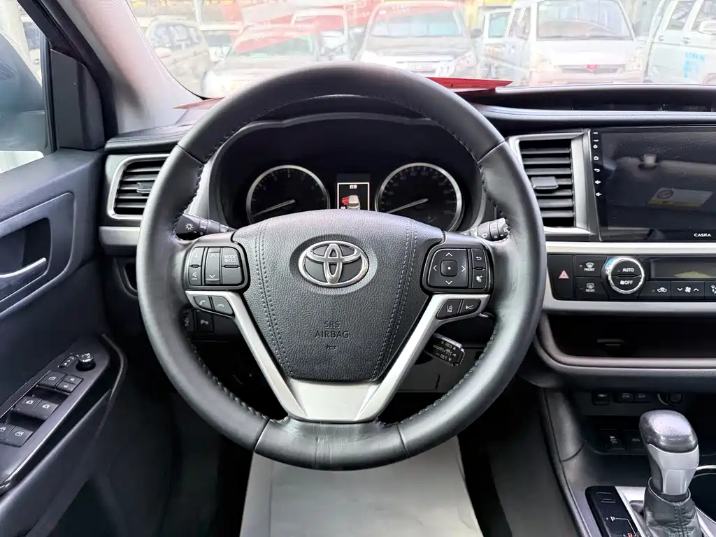 Toyota Highlander — миниатюра 14