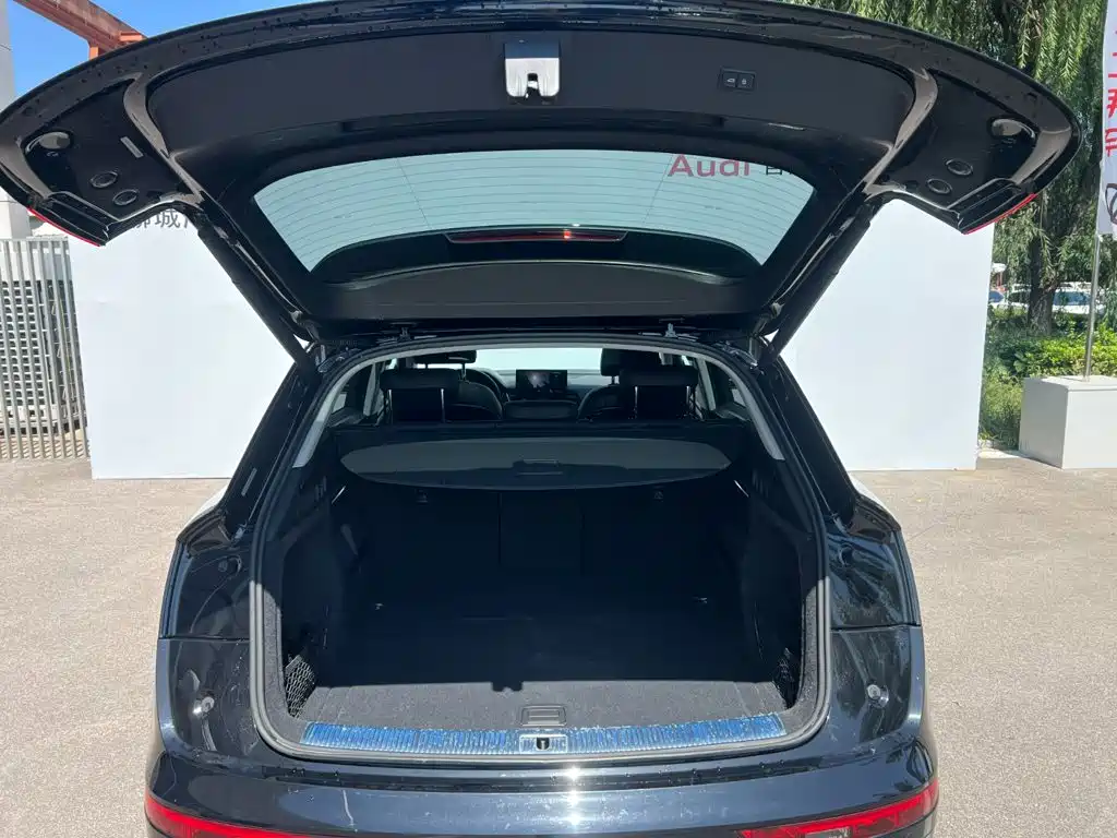 Audi Q5L — миниатюра 12