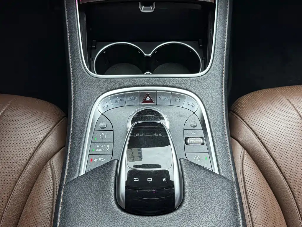 Mercedes-Benz S-Class — миниатюра 10