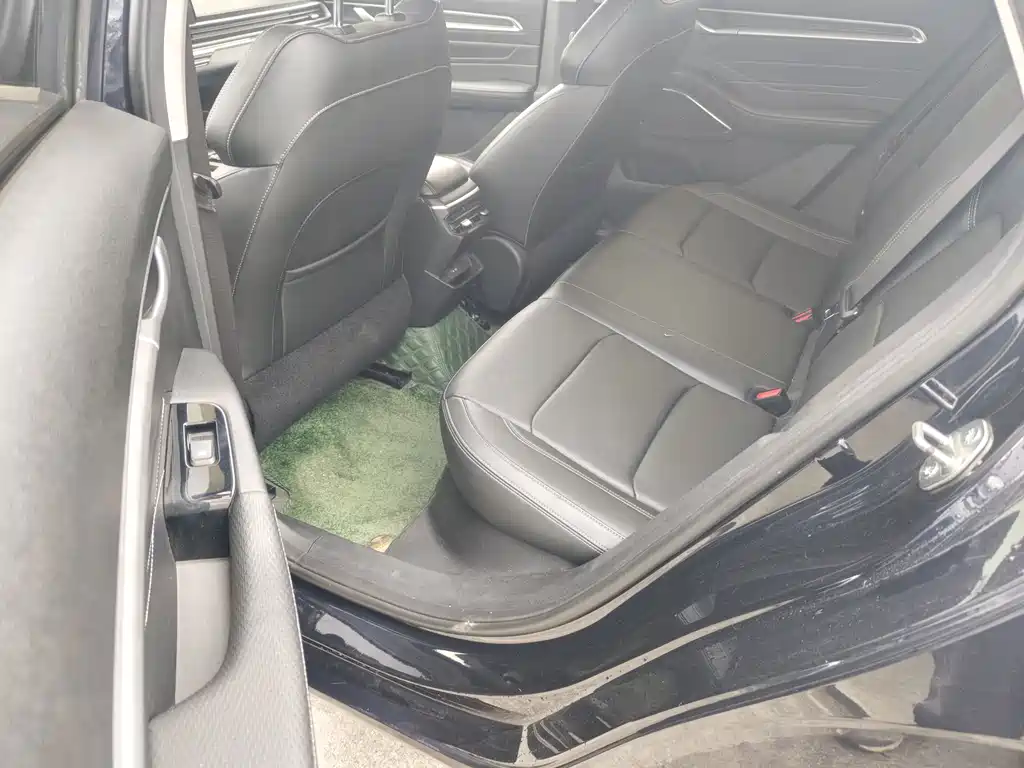 Geely Emgrand — миниатюра 10