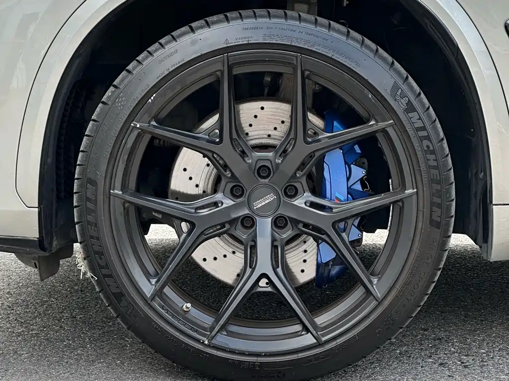 BMW X5 M — миниатюра 8