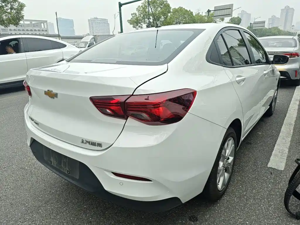 Chevrolet Cavalier — миниатюра 7