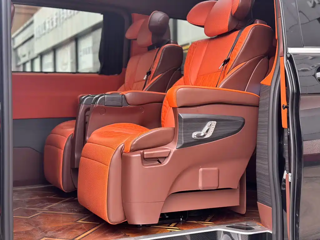 Mercedes-Benz V-Class — миниатюра 11
