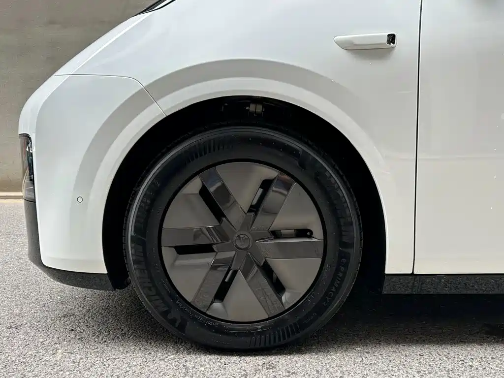 Li Auto Li MEGA — миниатюра 6